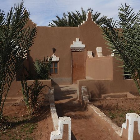 Hotel Carrefour Des Nomades Oulad Driss Exterior foto